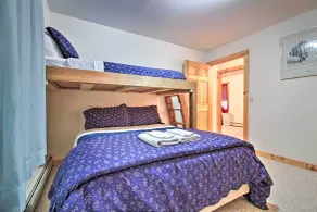Ludlow Home w/ Hot Tub, Near Okemo Resort! - Innenbereich