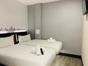 easyHotel London City Shoreditch - Chambre
