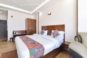 Fabhotel Burans Residency - Room