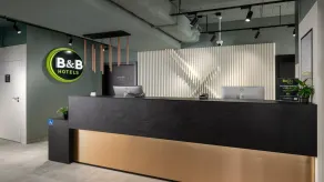 B&B HOTEL Leszno - Vestíbulo