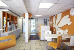 Première Classe Béziers Hôtel - Restaurant