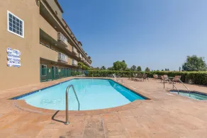 Travelodge by Wyndham Sylmar CA - Piscine