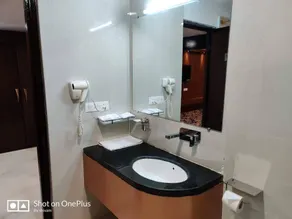 Hotel Vishnu Empire - Baño