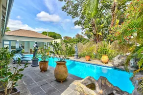 Villa Jesdene - Pool