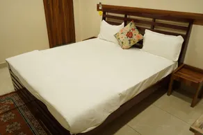 Maharaja Hotel and Restaurant - Room