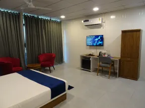 SIMBOR BEACH RESORT - Room