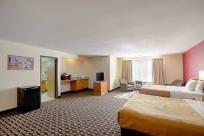 Econo Lodge Inn & Suites Wisconsin Dells - Chambre