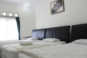 Hotel Graha Pertiby - Room