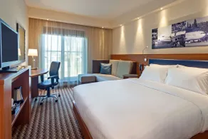 Hampton by Hilton Warsaw Airport - Room