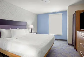 Home2 Suites by Hilton Milwaukee Airport - Zimmer