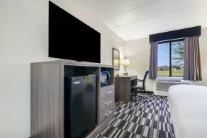 Clarion Pointe Richmond North near University - Habitación