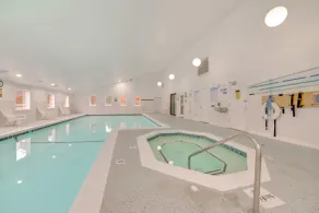 1 Mi to Nubs Nob Ski Resort: Harbor Springs Condo - Innvendig