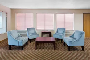 Super 8 by Wyndham Rochelle - Lobby