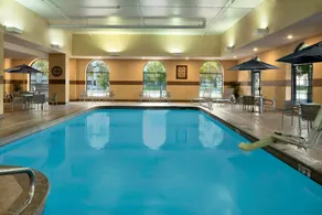 Embassy Suites Hotel Des Moines Downtown - Piscine