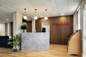 Ramada by Wyndham Cheltenham - Reception