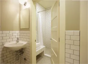 Calistoga Inn Restaurant & Brewery - Salle de bain