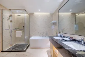 Howard Johnson Wyndham Leonora plzaz Shanghai - Baño