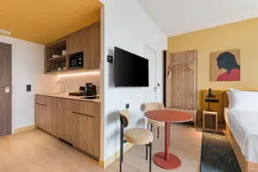 Hampton by Hilton Bordeaux Merignac Airport - Room