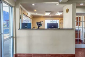 Econo Lodge Meridian South - Hall