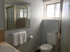 Comfort Inn Commodore Albury - Bathroom