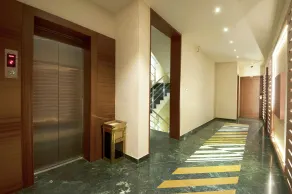 Uddhav Vilas A Family Hotel - Lobby