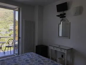 Sandra Villa Rooms - Quarto