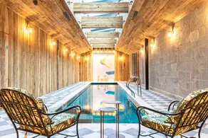 The Dean Cork - Pool