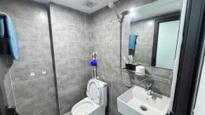 Aira Kim Ma Apartment - Bad