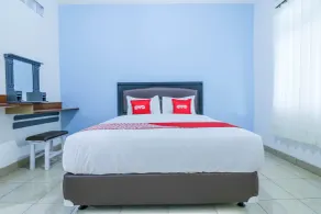 OYO 1755 De'balcon Accomodation Near Ngurah Rai Airport - Room