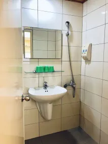 Lai Chi Te Hotel - Bathroom