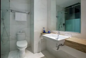 Aston Inn Tasikmalaya - Bathroom