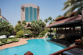 Gulf Executive Residence - Pool