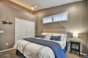Cute & Cozy PDX Area Townhouse: 31 Mi to Mt. Hood! - Interior