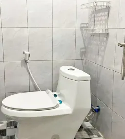 Hotel O Kbr Home - Bathroom