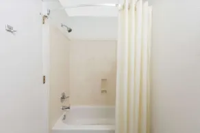 Super 8 by Wyndham Southaven - Salle de bain
