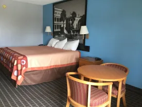 Super 8 by Wyndham Walterboro - Room