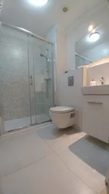 Le Monde Apartment - Badrum