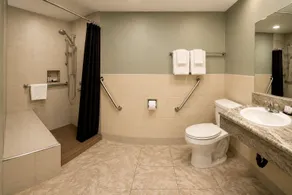 Big A Motel & Suites Near Disneyland Orange County - Bathroom