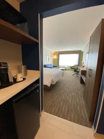 Holiday Inn Express & Suites - Aurora by IHG - Værelse