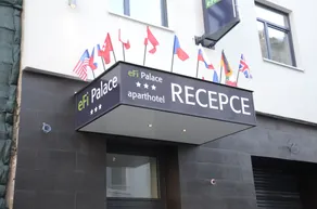 eFi Palace Hotel - Resepsjon