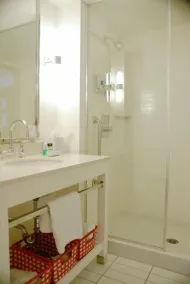 Holiday Inn Express Columbus Airport Easton - Salle de bain