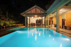 Arika Villa - Special Deals on F&B and Spa Treatments - Piscine