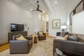 Main St Magic: Walkable Salisbury Condo! - Interiör