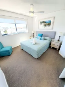 Cerulean Apartments - Room