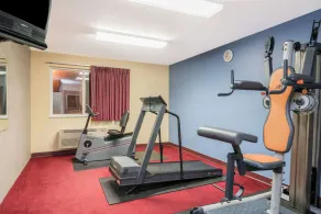 Days Inn by Wyndham West-Eau Claire - Salle de remise en forme