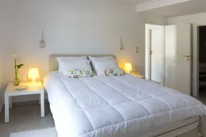 Lykomides - Room