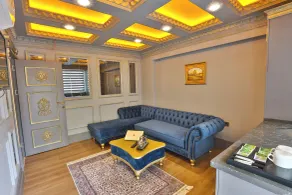 REAL KiNG RESiDENCE - Camera
