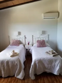 Can Madis Enjoy Your Holidays in the Very Heart of Mallorca - Zimmer