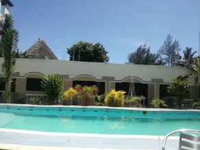 Breezebay Pool hotel - Pool