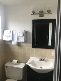 Ventura Beach House Motel - Bad